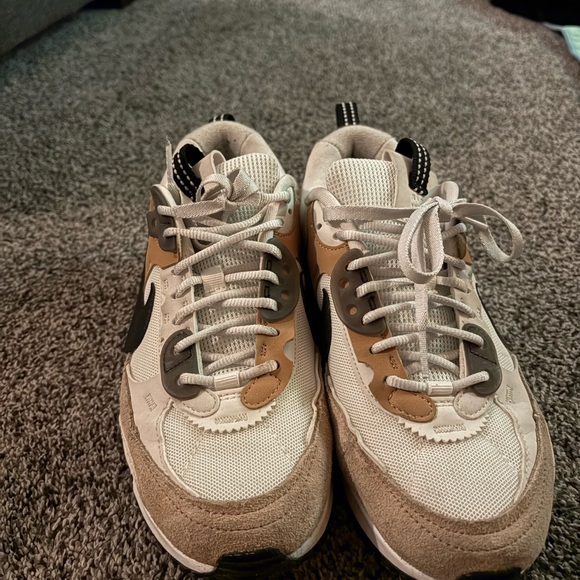 Nike Shoes - Nike Air Max 90 Futura